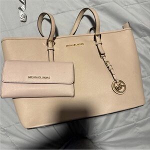 Michael Kors light cream Tote and light pink Wallet Set